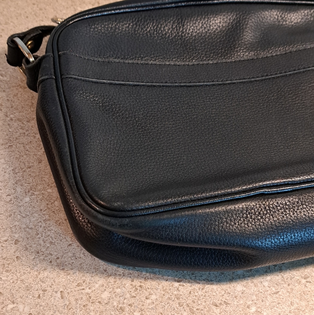 Vintage Longchamp Crossbody Bag - Picture 7 of 15